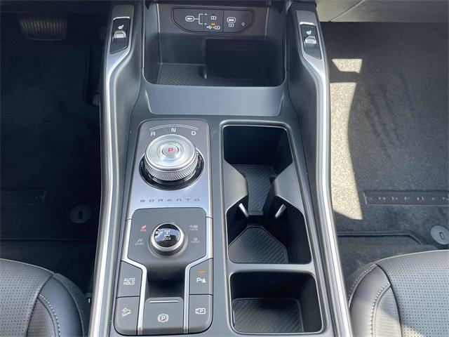 new 2025 Kia Sorento Hybrid car, priced at $43,430