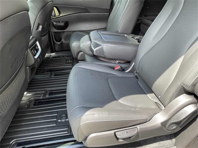 new 2026 Kia Carnival car, priced at $51,185