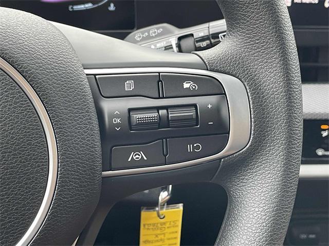 new 2025 Kia Sportage car, priced at $29,355