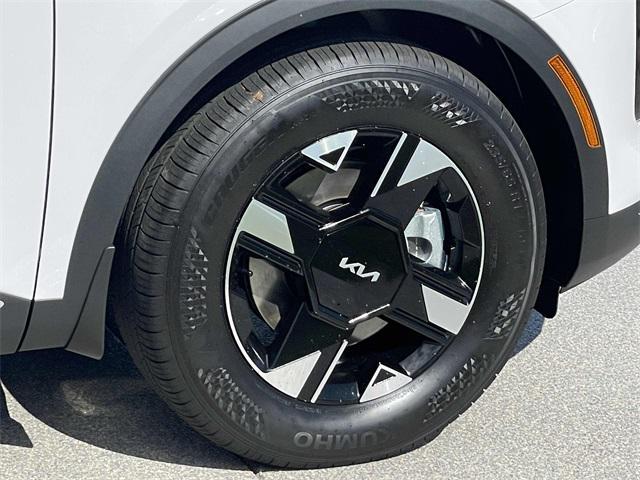 new 2026 Kia Sportage car, priced at $29,228