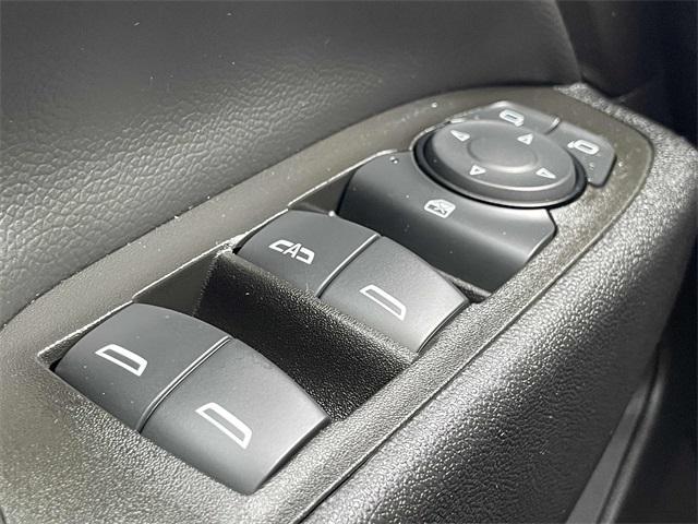 used 2024 Chevrolet Equinox car, priced at $25,994