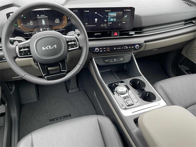 new 2025 Kia Carnival Hybrid car, priced at $45,350