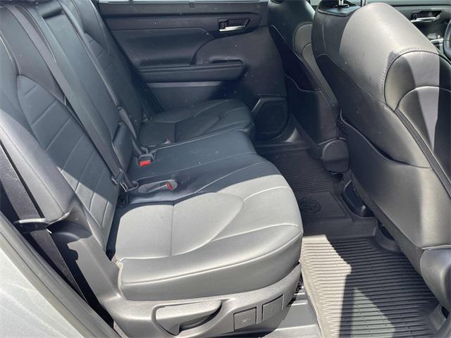used 2021 Toyota Highlander car, priced at $34,593