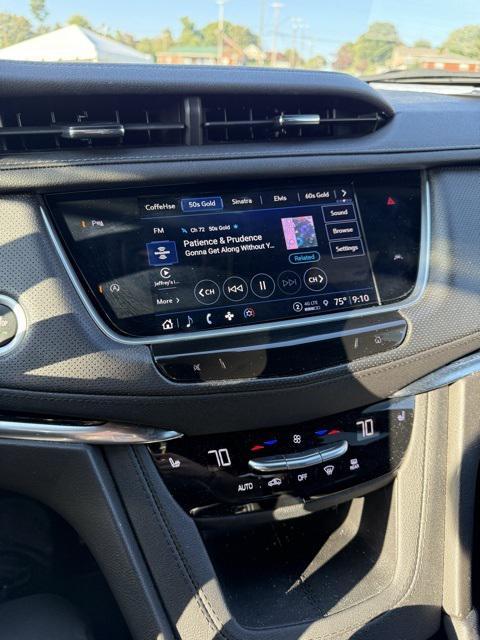 used 2023 Cadillac XT6 car