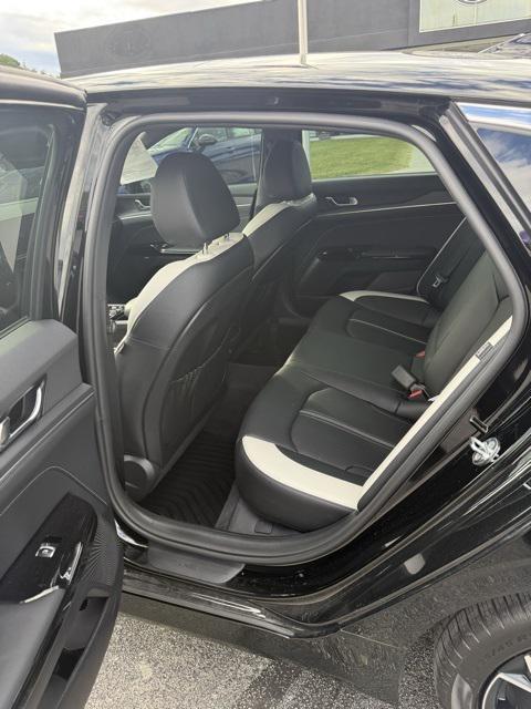 used 2025 Kia K5 car, priced at $28,990
