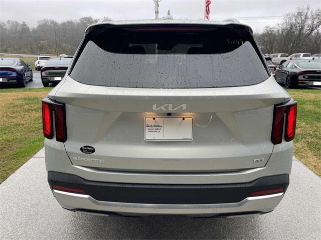new 2026 Kia Sorento car, priced at $38,076