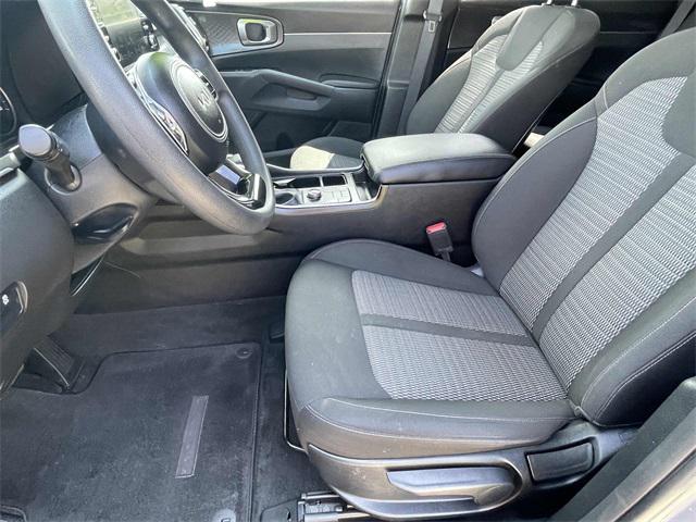 used 2023 Kia Sorento car, priced at $26,984