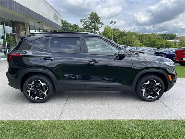 new 2025 Kia Seltos car, priced at $26,561