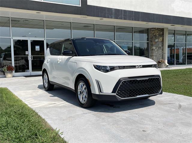 new 2025 Kia Soul car, priced at $24,685