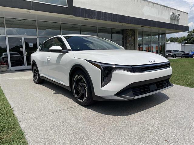 new 2025 Kia K4 car, priced at $24,314