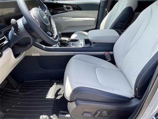 new 2026 Kia Carnival car, priced at $51,185