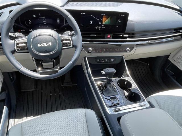 new 2026 Kia Carnival car, priced at $51,185