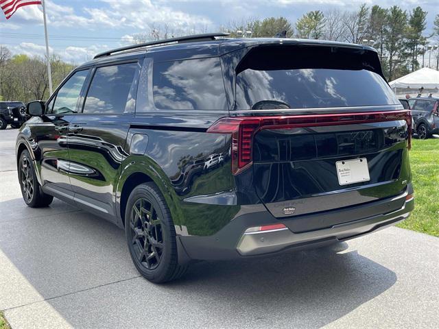 new 2025 Kia Carnival Hybrid car, priced at $55,205
