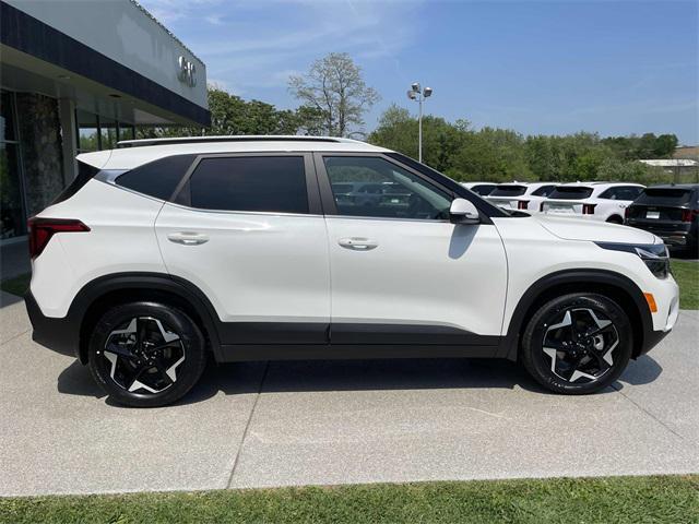 new 2025 Kia Seltos car, priced at $28,970