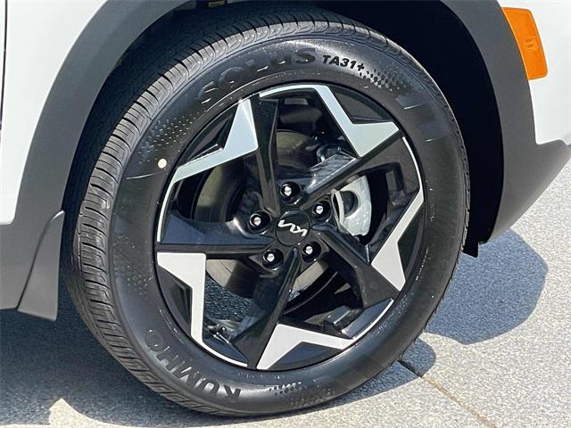 new 2025 Kia Seltos car, priced at $28,970
