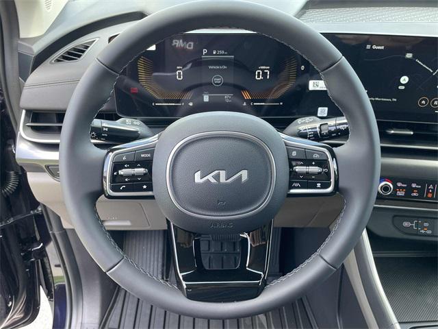 new 2025 Kia Carnival car, priced at $37,317