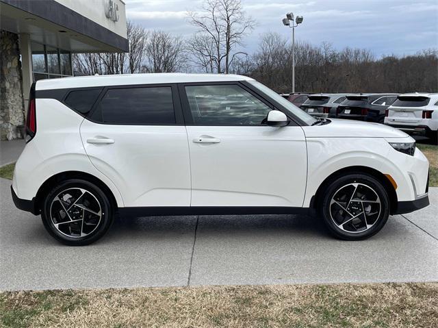 new 2025 Kia Soul car, priced at $26,695