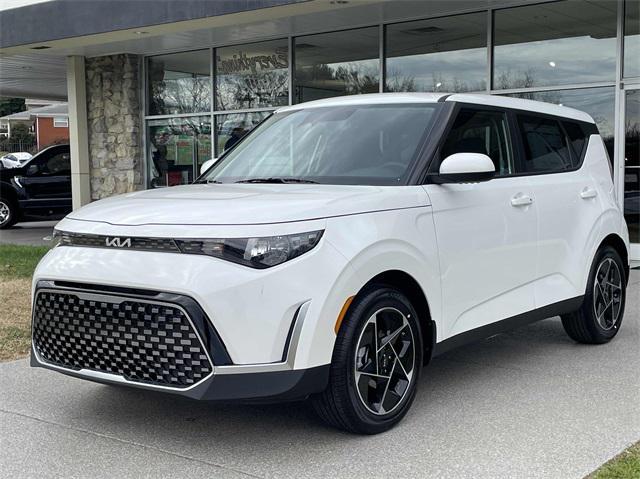 new 2025 Kia Soul car, priced at $26,695