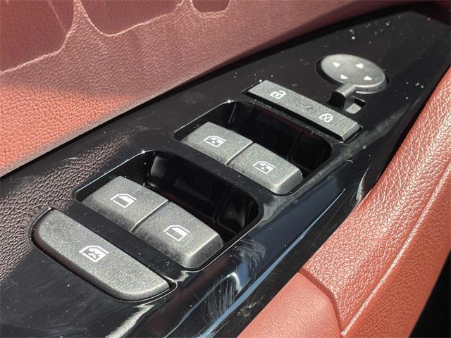 new 2025 Kia Sportage Hybrid car, priced at $37,758