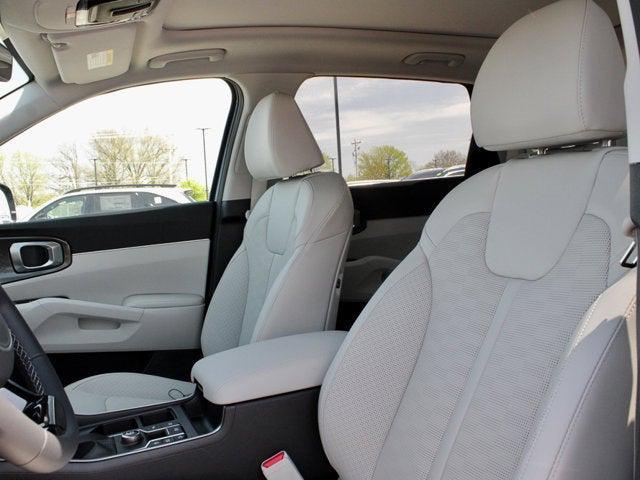 new 2025 Kia Sorento car, priced at $36,477