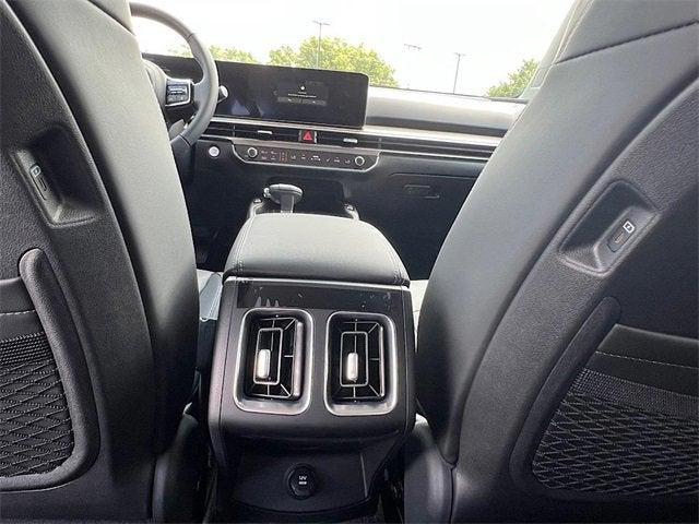 new 2025 Kia Sorento car, priced at $37,071