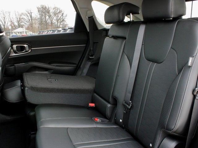 new 2025 Kia Sorento car, priced at $36,648