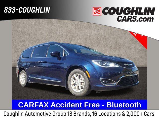 used 2020 Chrysler Pacifica Hybrid car, priced at $19,546