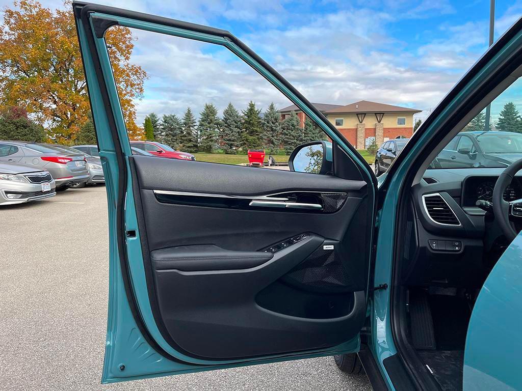 new 2026 Kia Seltos car, priced at $32,095