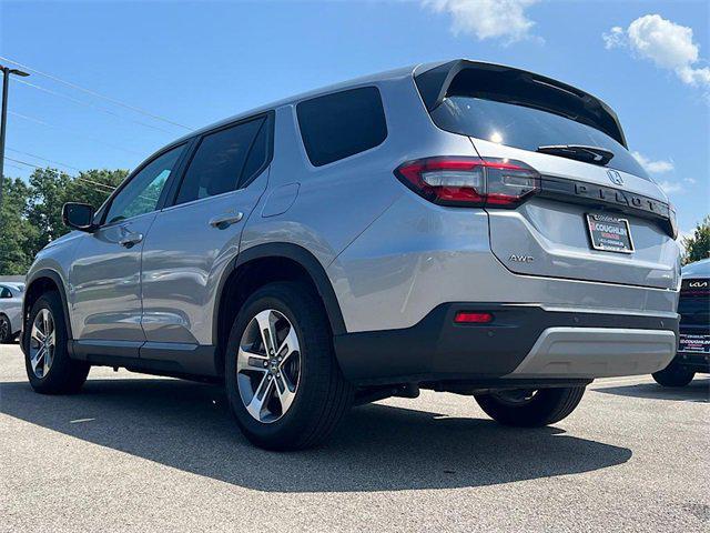 used 2025 Honda Pilot car, priced at $40,694