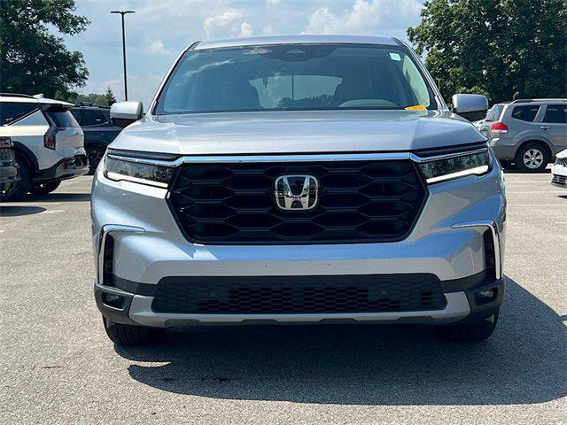 used 2025 Honda Pilot car, priced at $40,694