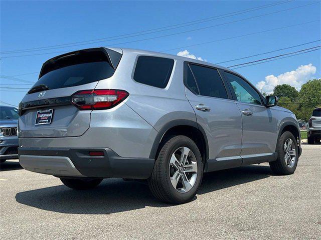 used 2025 Honda Pilot car, priced at $40,694