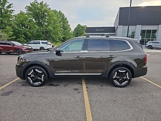 used 2023 Kia Telluride car, priced at $36,165