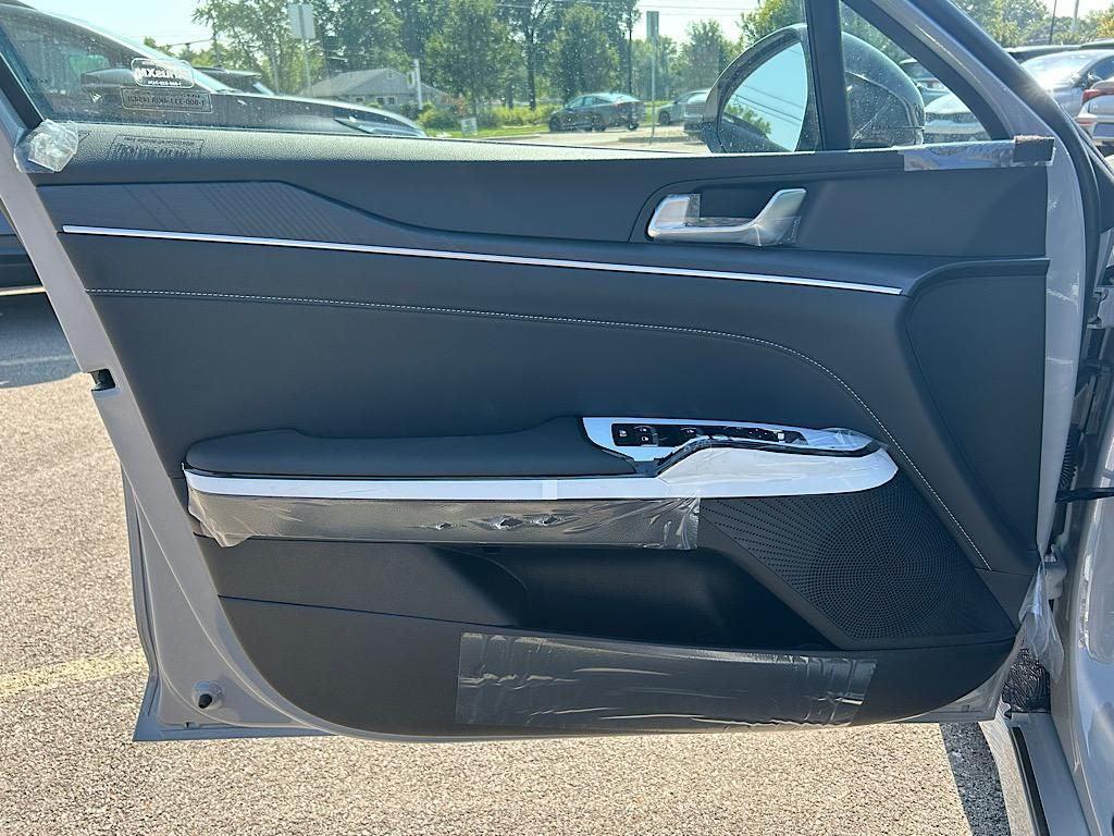 new 2026 Kia K5 car, priced at $28,420