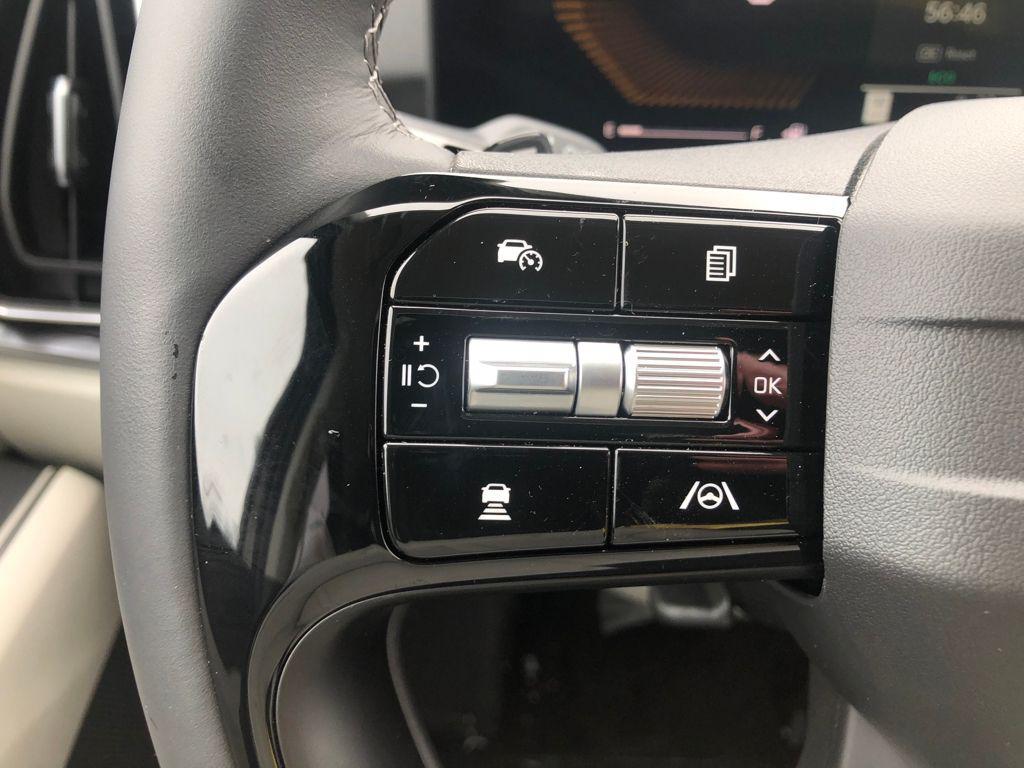 new 2026 Kia Sorento Hybrid car, priced at $39,044