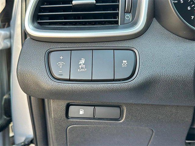 used 2018 Kia Sorento car, priced at $14,856