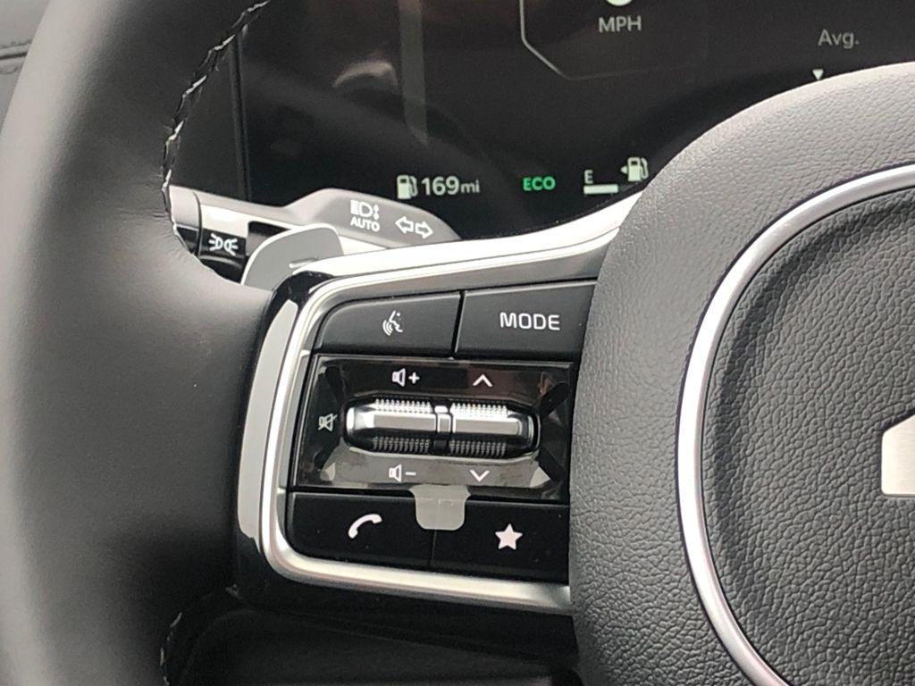 new 2026 Kia Carnival Hybrid car, priced at $52,895