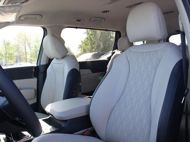new 2025 Kia Carnival car, priced at $42,138