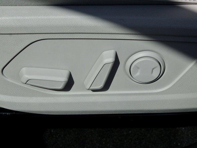 new 2025 Kia Sorento car, priced at $38,296