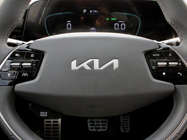 new 2025 Kia Niro car, priced at $32,256