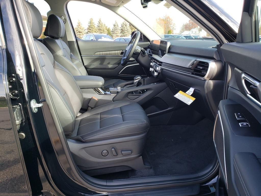 new 2025 Kia Telluride car, priced at $44,564