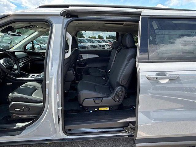 new 2025 Kia Carnival Hybrid car, priced at $47,755