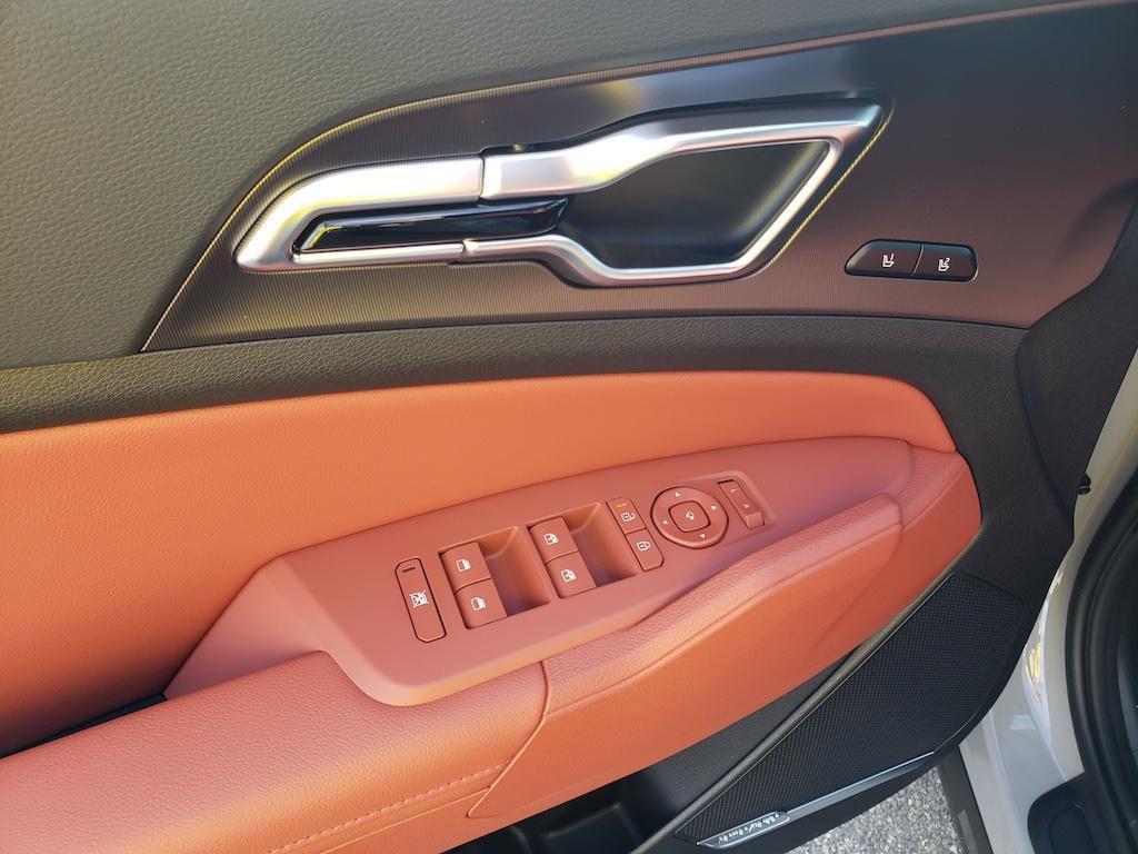 new 2026 Kia Sportage Hybrid car, priced at $40,590