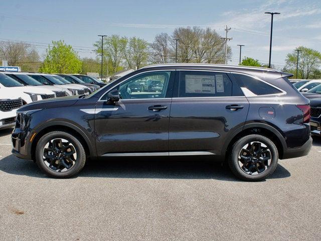 new 2025 Kia Sorento car, priced at $35,642