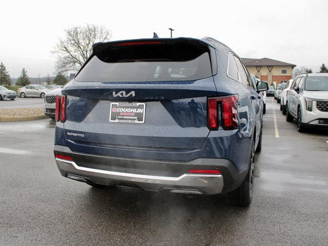 new 2025 Kia Sorento car, priced at $40,684