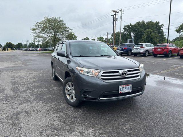 used 2013 Toyota Highlander car, priced at $11,258