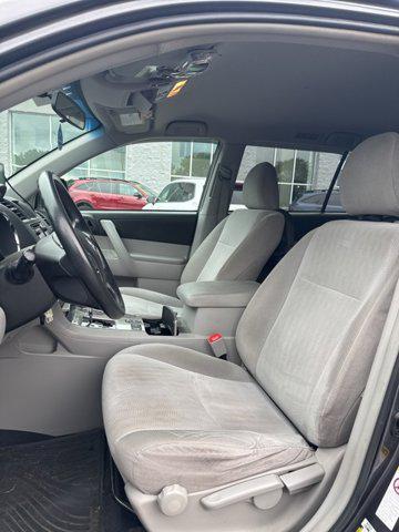 used 2013 Toyota Highlander car, priced at $11,258