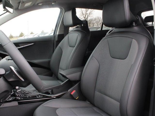 new 2025 Kia Niro car, priced at $31,865