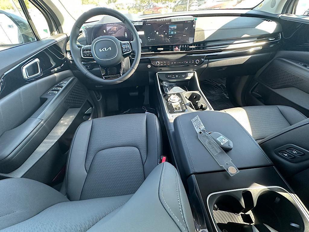 new 2026 Kia Carnival Hybrid car, priced at $52,285