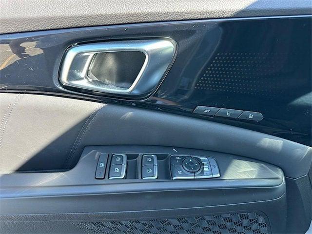 new 2026 Kia Carnival Hybrid car, priced at $52,714