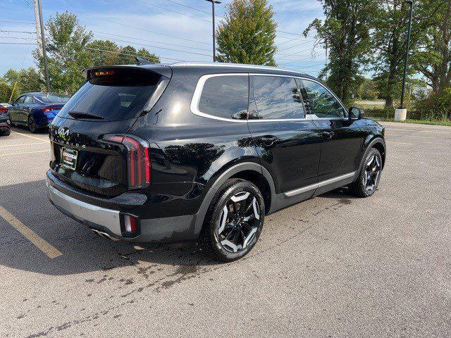 used 2024 Kia Telluride car, priced at $36,230